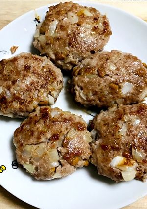 子供も喜ぶ♪簡単納豆ハンバーグ-レシピのメイン写真
