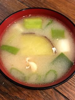 ほっこり♡さつまいもと鶏肉のお味噌汁-レシピのメイン写真