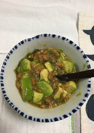 アボカドめかぶ納豆ごはん-レシピのメイン写真