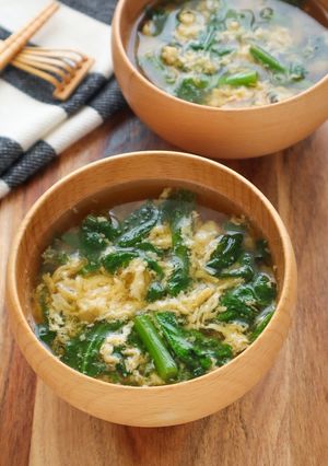 旬を味わう♪春菊のかき玉みそ汁-レシピのメイン写真