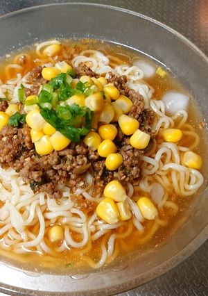こどもも喜ぶ☆冷やし肉味噌コーンラーメン-レシピのメイン写真