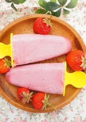 材料3つ♪いちご豆乳アイスバー-レシピのメイン写真