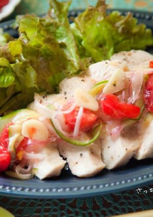 鶏ハムと野菜のマリネ⁂湯煎で簡単柔らか-レシピのメイン写真