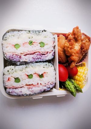 おにぎらずと唐揚げのお弁当-レシピのメイン写真
