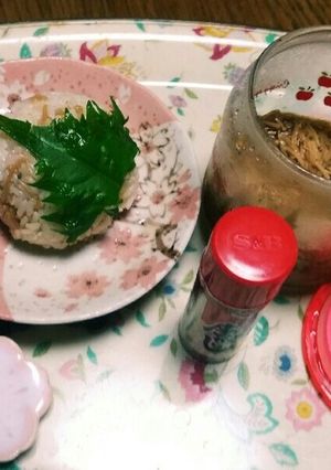 なめ茸おむすびに七味唐辛子をプラス➕☺⛄-レシピのメイン写真