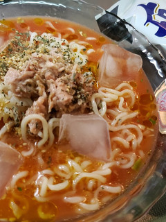 簡単トマトジュースとツナの冷やしラーメン-レシピのメイン写真