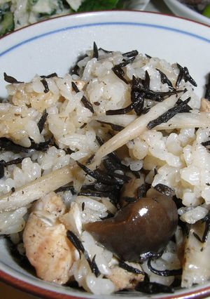 ひじき炊き込みご飯-レシピのメイン写真