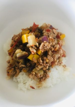 夏野菜の麻婆丼（豆腐のない麻婆豆腐）-レシピのメイン写真