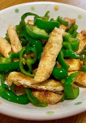 ピーマンと焼き油揚げの甘辛炒め-レシピのメイン写真
