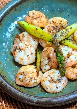 エビとアスパラのバジル炒め-レシピのメイン写真