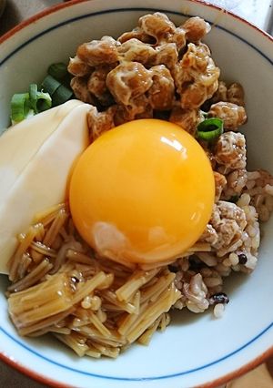 納豆と相性抜群！葱・なめ茸・豆腐・卵-レシピのメイン写真
