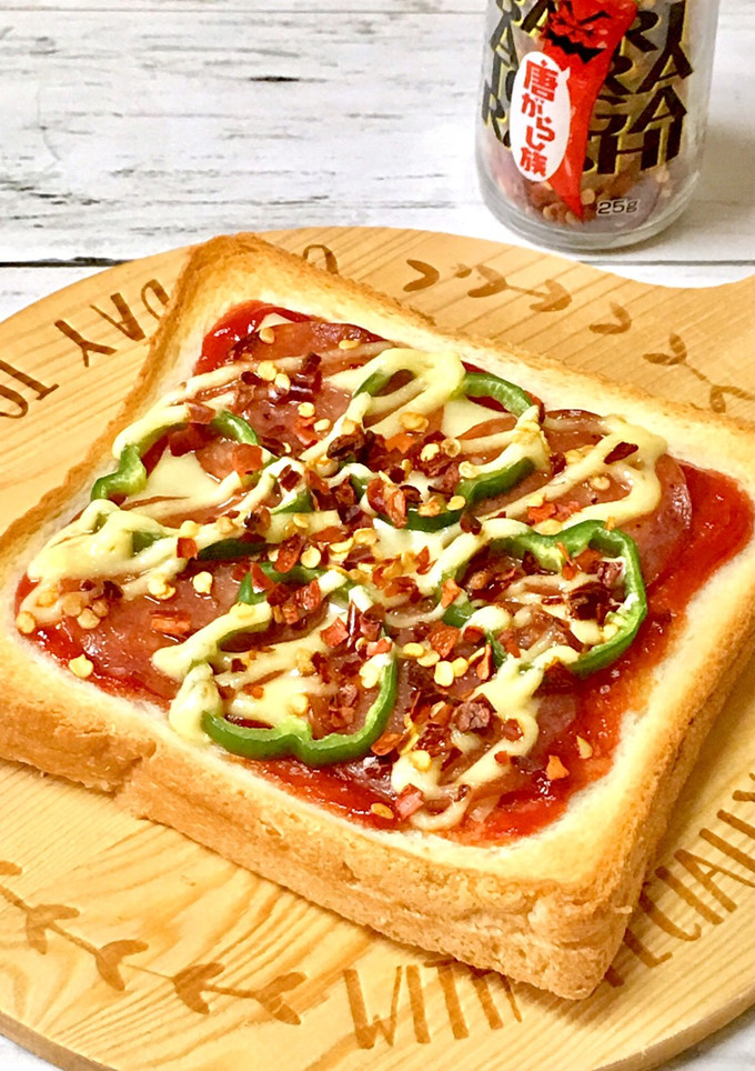 唐辛子とマヨたっぷり⭐️旨辛ピザトースト-レシピのメイン写真