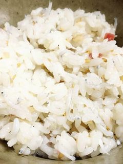 簡単!みょうがの甘酢漬けごはん(寿司飯)-レシピのメイン写真