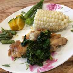 鶏モモ肉とケールの炒めもの-レシピのメイン写真