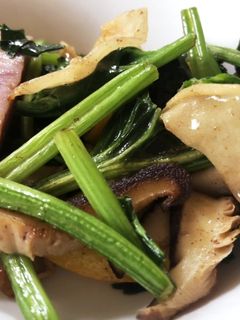きのことほうれん草とベーコンのバター炒め-レシピのメイン写真