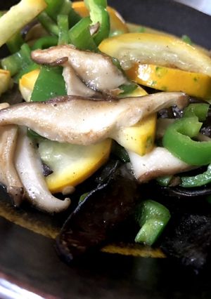 夏野菜ときのこの塩胡椒炒め-レシピのメイン写真