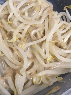5分以内に完成☆もやしのゴマつゆあえ-レシピのメイン写真