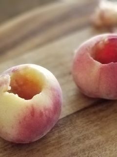綺麗になれちゃう『桃の種取り&皮むき』-レシピのメイン写真