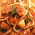 自家製トマトソースでトマトクリームパスタ