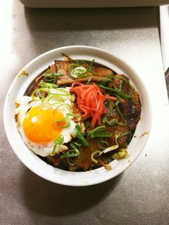 初心者でも安心、豚肉のスタミナ丼-レシピのメイン写真