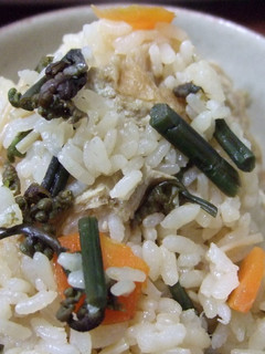 ワラビの炊き込みご飯-レシピのメイン写真
