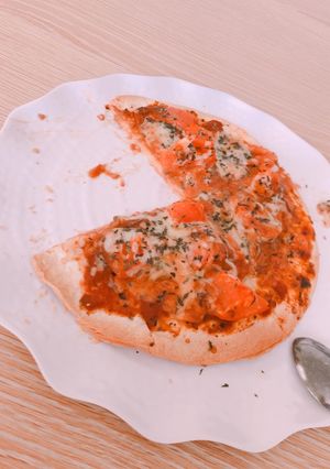 生地は買ったやつのトマトチーズピザ-レシピのメイン写真