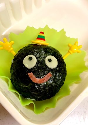 癒やし系おにぎり☆まん丸にっこり坊や-レシピのメイン写真