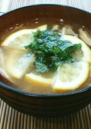 いつものお味噌汁にレモンを(о´∀`о)-レシピのメイン写真
