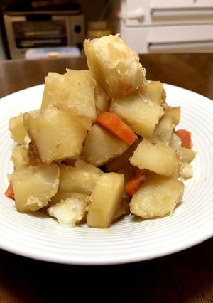 簡単煮物！じゃがいもと人参の甘辛煮-レシピのメイン写真