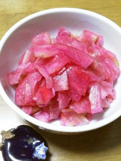 すいか皮のお漬物♪赤梅酢-レシピのメイン写真