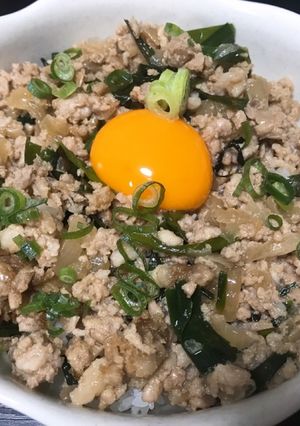 【箸がススム】豚ひきスタミナ丼-レシピのメイン写真