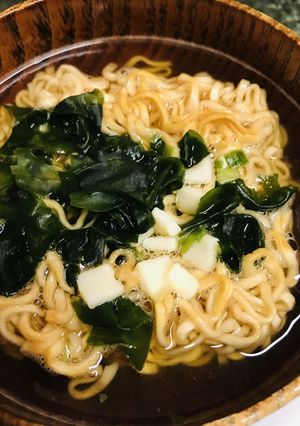 おやつラーメン●みそしるの具●わかめ豆腐-レシピのメイン写真