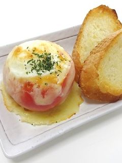 トマトと半熟玉子のチーズ焼き-レシピのメイン写真