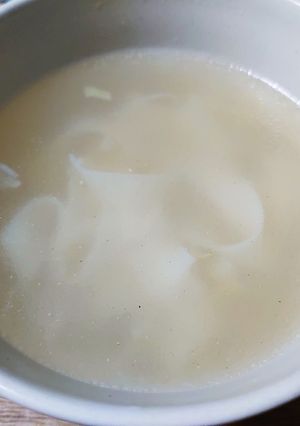 超簡単！余った餃子の皮とネギの即席スープ-レシピのメイン写真