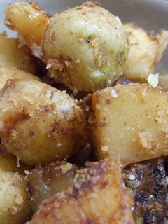 新ジャガとこんにゃくのコロコロオカカ煮-レシピのメイン写真