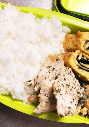 旦那弁当320♥鶏肉ハーブソルト焼き弁当-レシピのメイン写真