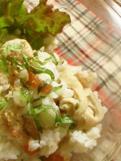 混ぜるだけ。鶏皮でさっぱり梅しそご飯。-レシピのメイン写真