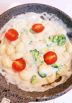 ニョッキのホワイトソース煮込み-レシピのメイン写真