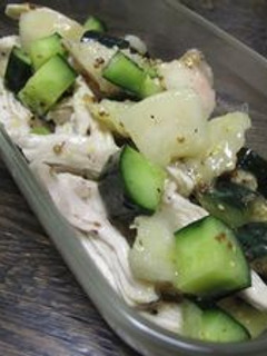 桃と鳥肉のサラダ♪-レシピのメイン写真