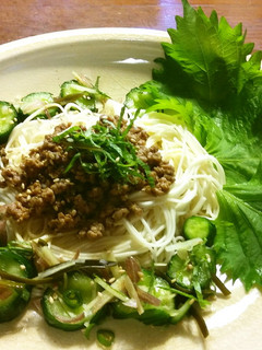作り置きで肉そぼろと胡瓜の浅漬けの素麺-レシピのメイン写真