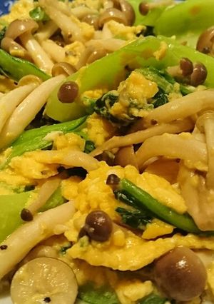 青梗菜としめじと卵のバターソテー♪-レシピのメイン写真