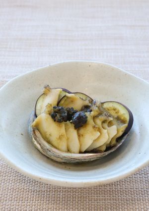 アワビのガーリックバター蒸し-レシピのメイン写真