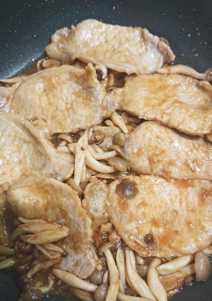 しめじと豚肉のしょうが焼き-レシピのメイン写真
