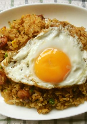 目玉焼きオ～ンのスパイシーやきめし♪-レシピのメイン写真