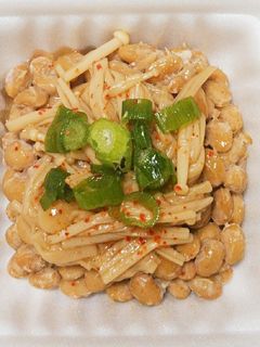 ピリ辛なめ茸納豆(>ω<)-レシピのメイン写真