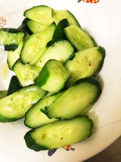 簡単・新鮮きゅうりの梅昆布茶のお漬物-レシピのメイン写真