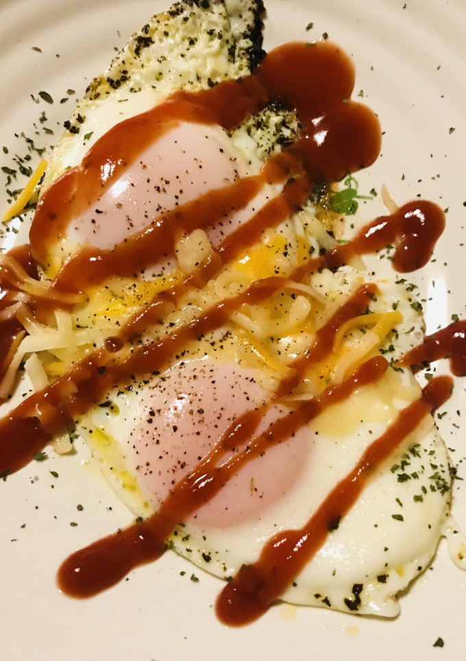木の葉型の目玉焼き●すみっこで焼きます-レシピのメイン写真