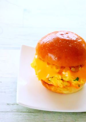 LAで人気のエッグスラット サンドイッチ-レシピのメイン写真