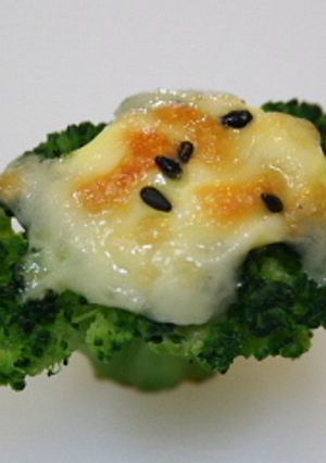 ブロッコリーのマヨチーズ焼き-レシピのメイン写真