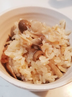 節約♡鶏皮ときのこの炊き込みご飯-レシピのメイン写真